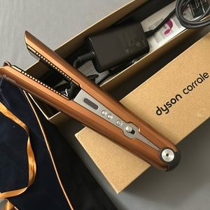 Dyson Corrale like new!